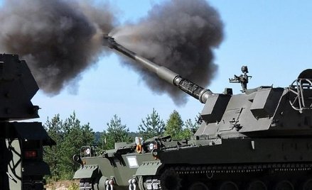 W końcówce 2016 r., rzutem na taśmę, resort obrony podpisał z Hutą Stalowa Wola umowę na dostawę 4 d