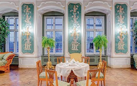 Rokokowo-barokowy Salon Zielony z portretami antenatów Materiały Prasowe