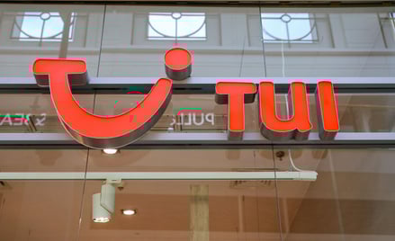 TUI dodał pracownikom 400 osobistych asystentów