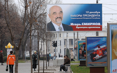 Kampania prezydencka Igora Smirnowa w 2005 r. Funkcję prezydenta nieuznawanego na forum międzynarodo