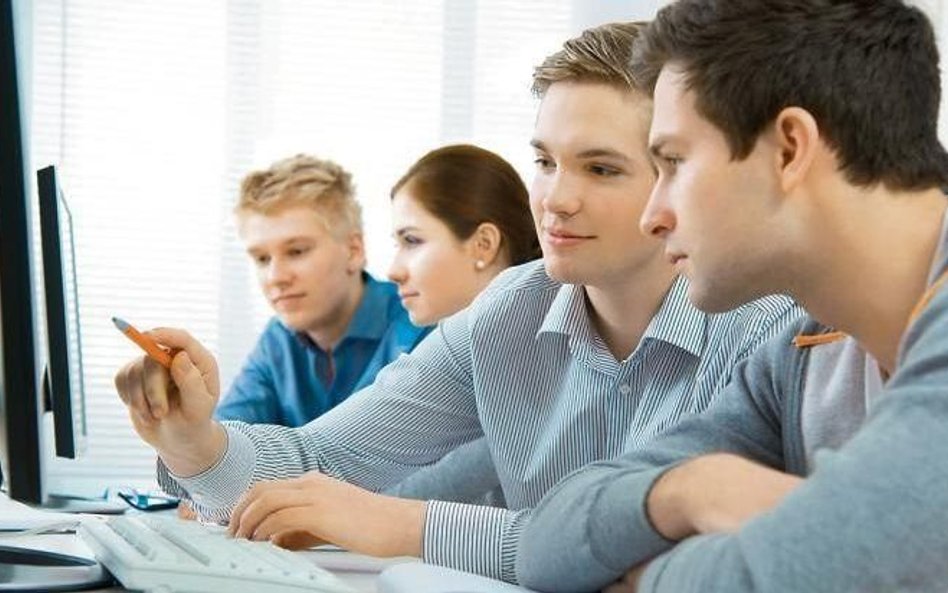 Każda szkoła zyska szybki, bezpłatny i bezpieczny internet