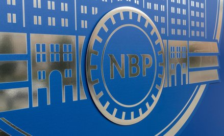 Cel się oddala, stopy zostają