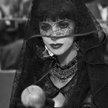 Maribel Verdu jako zła macocha-pielęgniarka