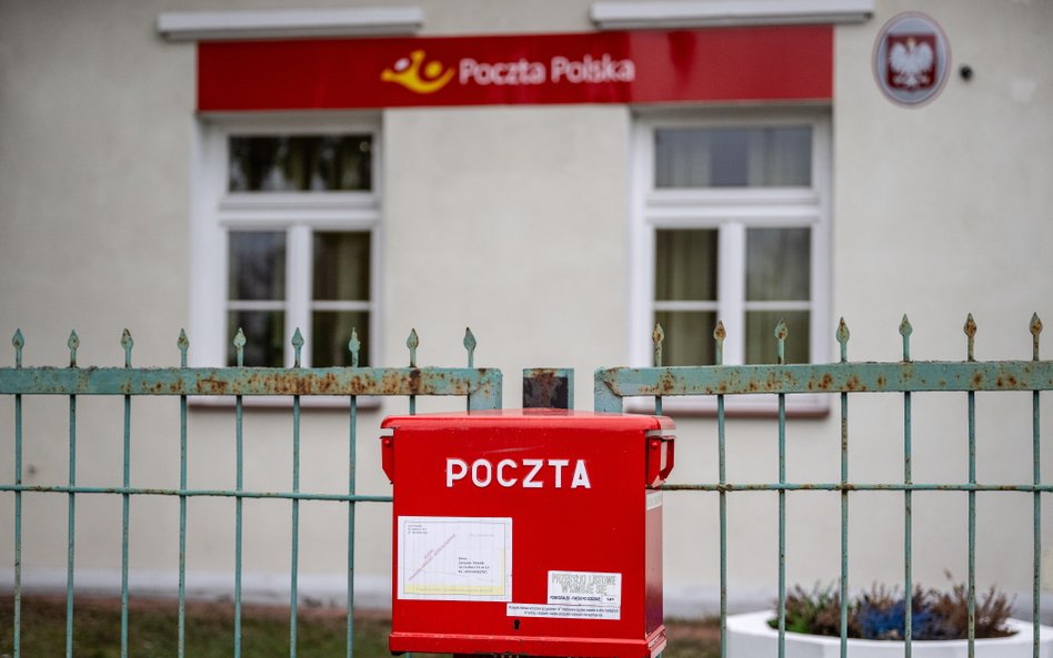 Poczta Polska zlikwiduje tysiące etatów, a placówki ograniczą działalność