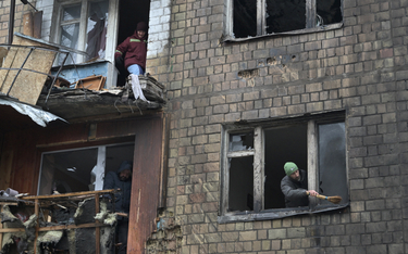 Zniszczony przez Rosjan dom mieszkalny w Kijowie