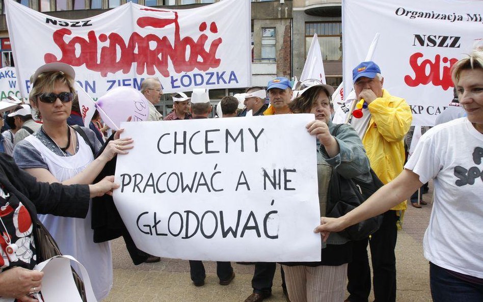 Pikieta NSZZ „Solidarność” przeciwko bezrobociu, Łódź, 25.05.2011 r.