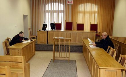 Sędziowie zbyt często chcą się przenosić do innych miast, głównie ci z rejonu, a sam zawód jest sfem