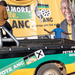 Ogromne plakaty wyborcze ANC mają przykryć rozczarowanie do tego ugrupowania