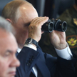 Wiele wskazuje na to, że Władimir Putin (na zdjęciu) obawia się powtórzyć los Aleksandra Łukaszenki,