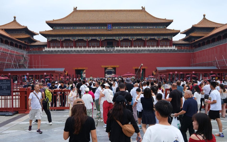 Japończycy w Chinach mają unikać dużych skupisk ludzkich