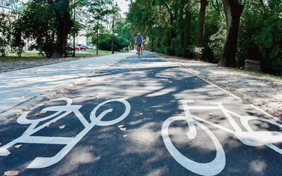 Projekt rozwoju ekologicznego transportu przewiduje m.in. rozbudowę sieci dróg rowerowych w stolicy 