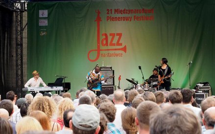 Charnett Moffett, Stanley Jordan, Jeff Tain Watts i Casimir Liberski