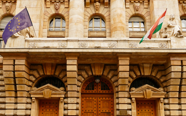 Węgry: Tempo cięcia stóp procentowych zwolniło