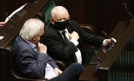 Jarosław Kaczyński w sejmowych ławach z szefem klubu PiS Ryszardem Terleckim