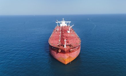 Iran eskaluje konflikt w cieśninie Ormuz. Ostrzał i przejęcia statków