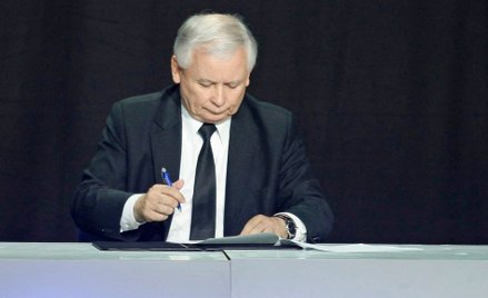 "Wyborcza": Kaczyński pisał do hejterki "Emi" w sprawie interwencji u Rzecznika Praw Dziecka