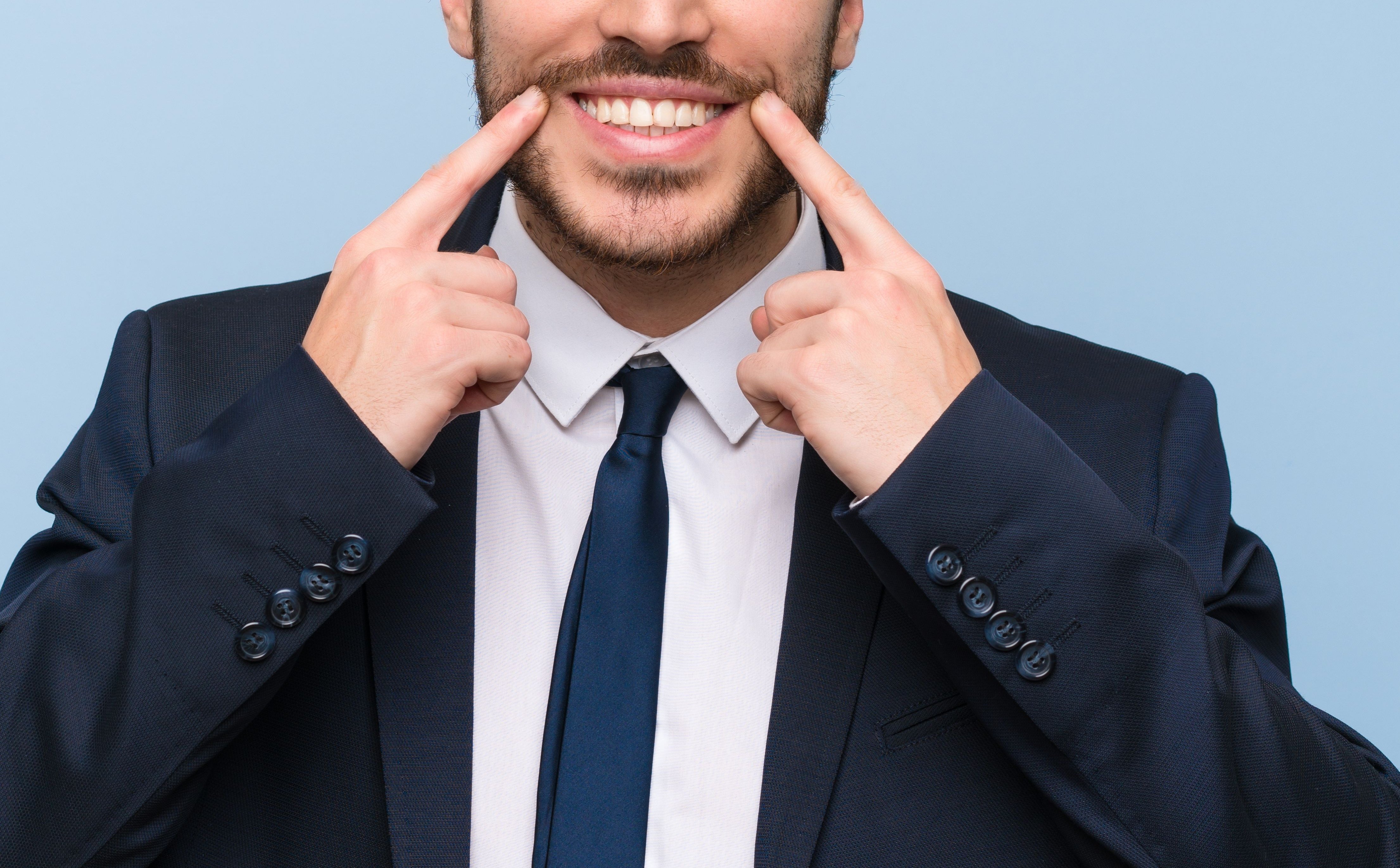 Radca prawny nie rozliczy nowych zębów w kosztach swojej kancelarii