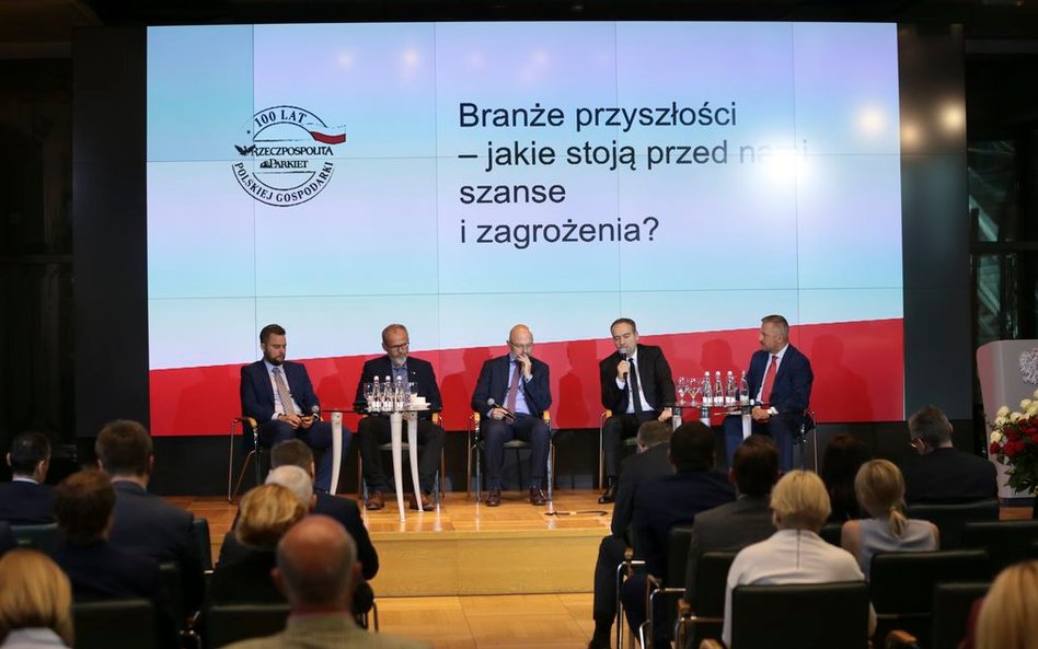 Panel dyskusyjny „Branże przyszłości – jakie stoją przed nami szanse i zagrożenia”. Nz. od lewej Pio