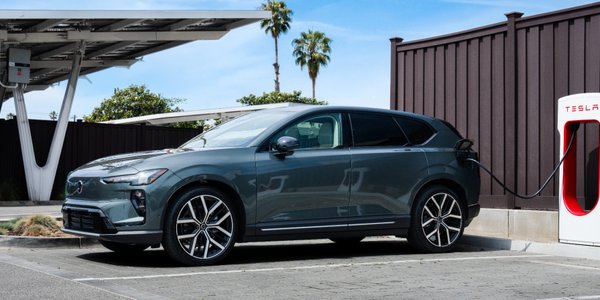 Volvo udostępnia możliwość korzystania z sieci Tesla Supercharger na terenie Europy