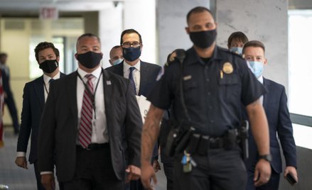 The New York Times: Rządowe wsparcie oszustów