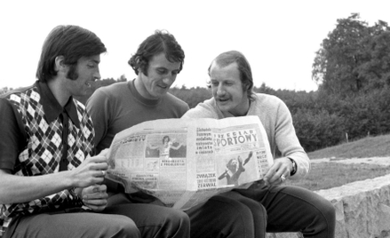 Rok 1973, piłkarze z reprezentacji Kazimierza Górskiego. Od lewej: Kazimierz Deyna, Adam Musiał i Ro