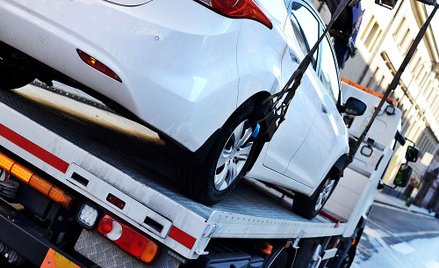 Surowe kary mają zmusić do szybszej rejestracji auta sprowadzonego z zagranicy