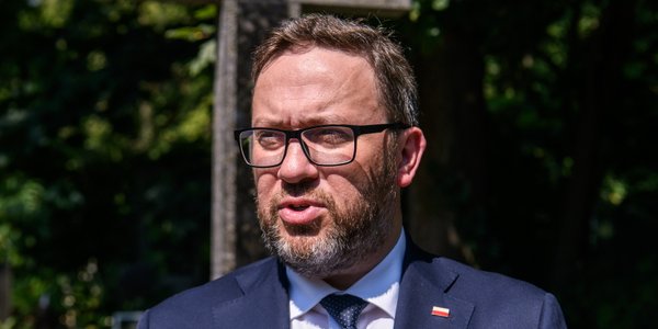 Former Polish Ambassador Returns Zelenskyy Award Over UPA Honors