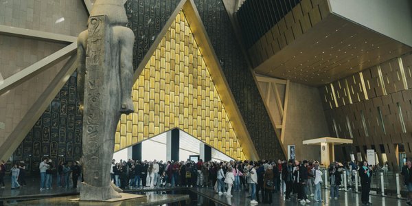 Wielkie Muzeum Egipskie w cieniu skandalu. Pracownicy kradli pieniądze za bilety