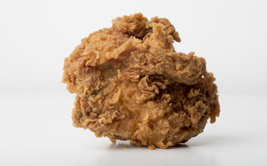 KFC wyprodukowało świecę o zapachu sosu z tłuszczu smażonego kurczaka