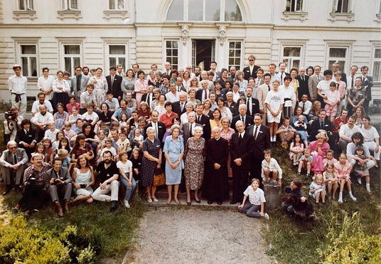 Zjazd rodzinny Czartoryskich, 1989 r. Matka Macieja Radziwiłła, Anna Maria, była z domu Czartoryska