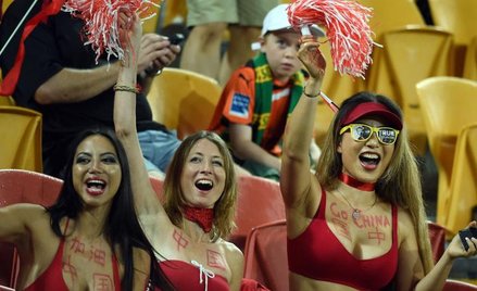 Fanki dbają o zdrowie nawet podczas meczu Australia – Chiny w Pucharze Azji w piłce nożnej