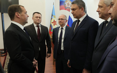 Putin wysłał Miedwiediewa do republik Donbasu