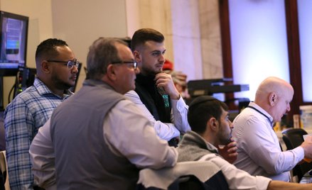 Poranek maklerów: Jak rynki zareagują na atak na Izrael