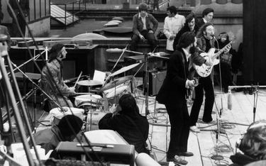 The Beatles dali ostatni koncert 30 stycznia 1969 roku w przenikliwym zimnie i wietrze.