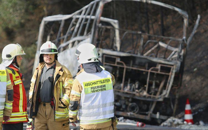Niemcy - w wypadku autokaru zginęło 18 osób