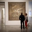 W krakowskim MOCAK zwiedzający mogą objerzeć pracę Margaret Eicher „Homo ludens 2"
