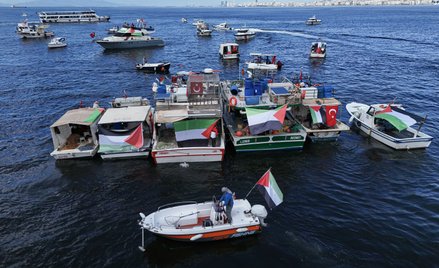 Łodzie Globalnej Flotylli Sumud w tureckim porcie, 5 października 2025 r.