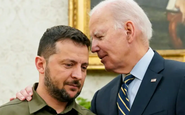 Prezydent USA Joe Biden zamierza utrzymać pomoc dla Ukrainy, ale stoi pod presją polityki wewnętrzne