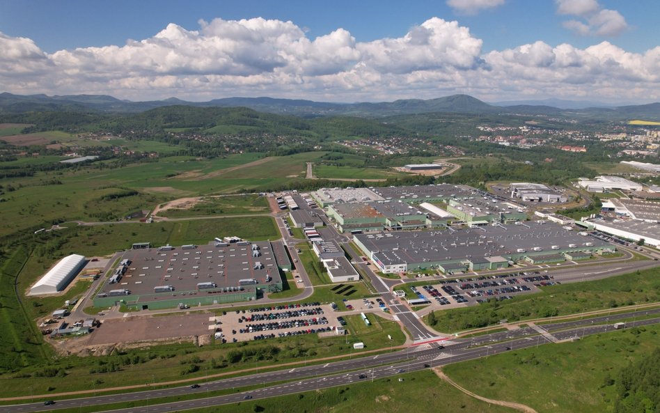 Fabryka przetwarzania zużytych samochodów Toyoty w Wałbrzychu.