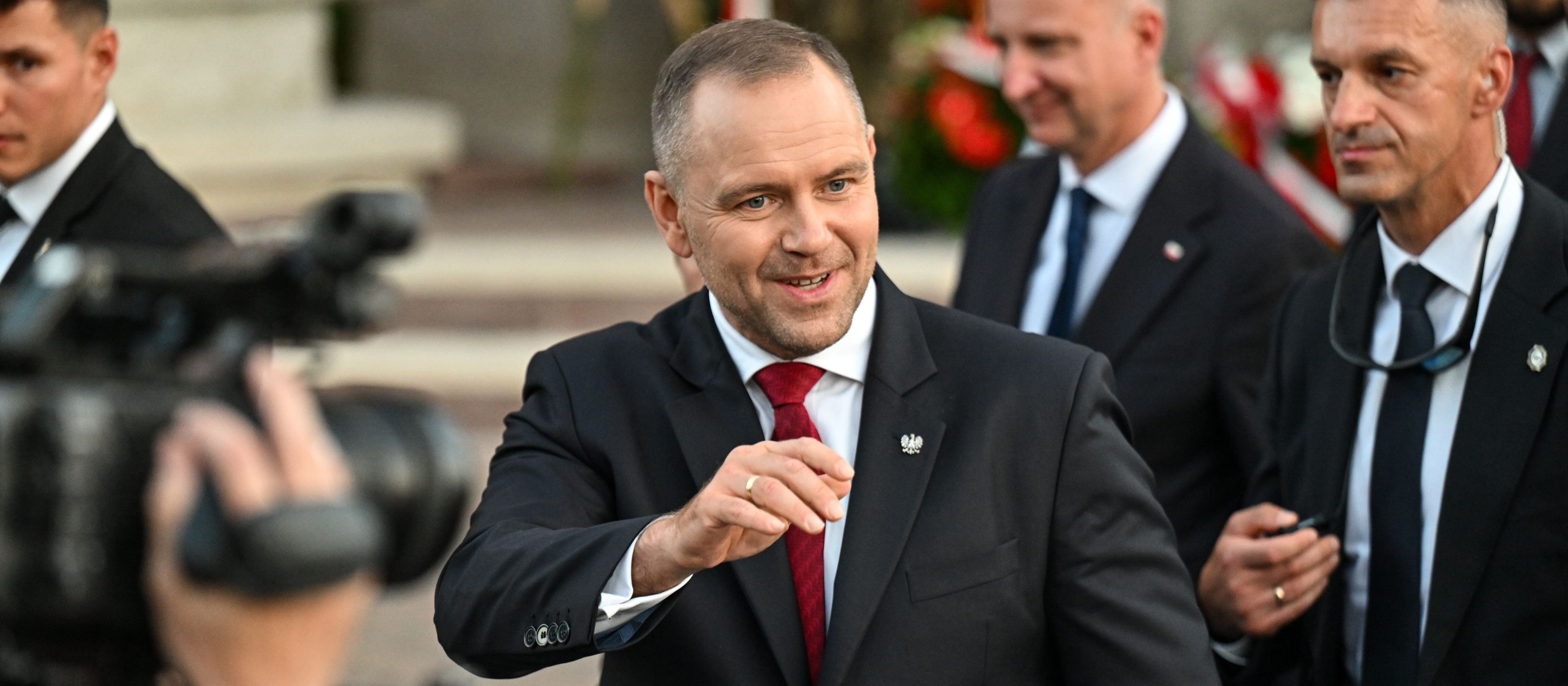 Rekordowe zaufanie do Karola Nawrockiego. Polacy odwracają się od Rafała Trzaskowskiego