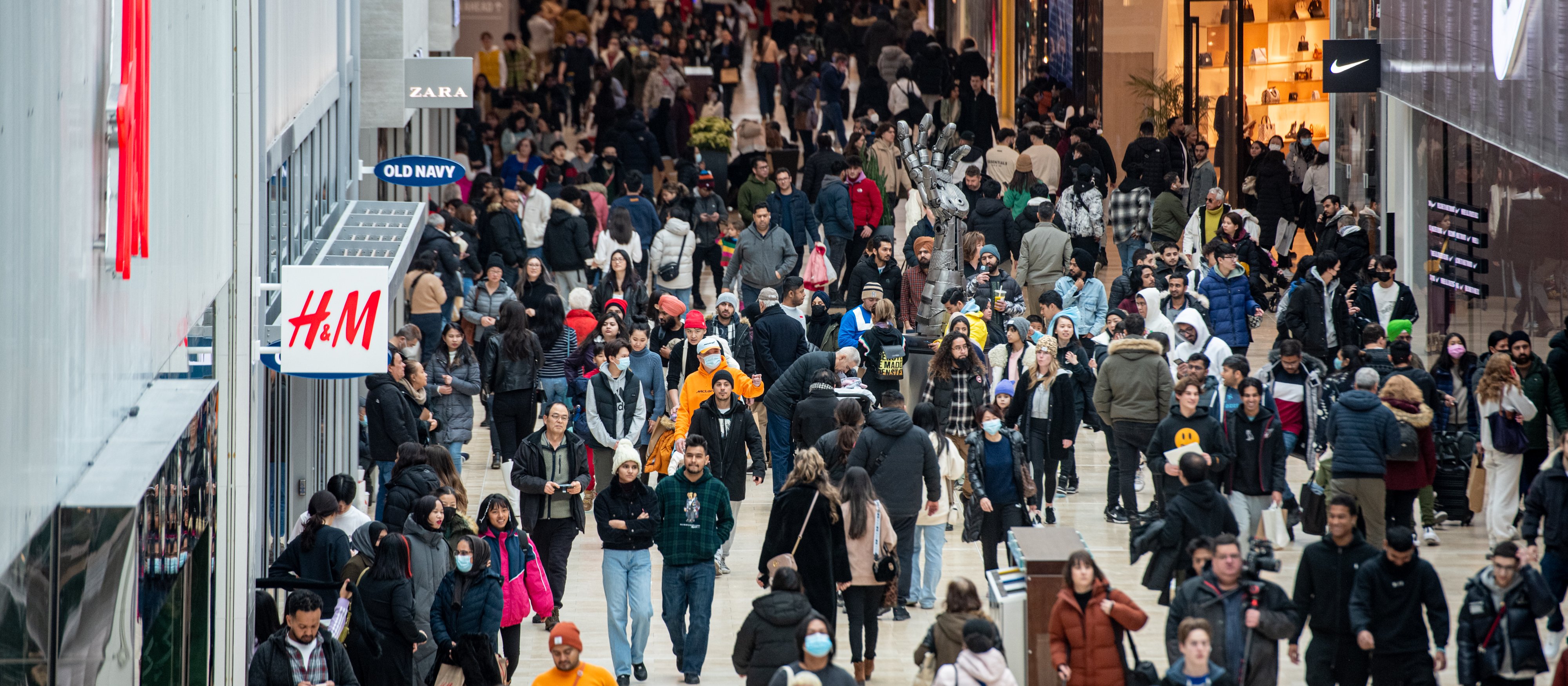 Po trzech dniach świąt znowu tłumy na zakupach