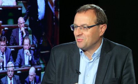 Prof. Dudek: Równie dobrze Macierewicz mógł być agentem