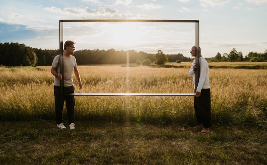 Tomek Rygalik i Jacek Poremba a także zaprojektowany przez Rygalika w ramach projektu The Makers obi