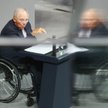 Od kiedy w 1990 r. został postrzelony przez psychicznie chorego meżczyznę, Wolfgang Schaüble porusza