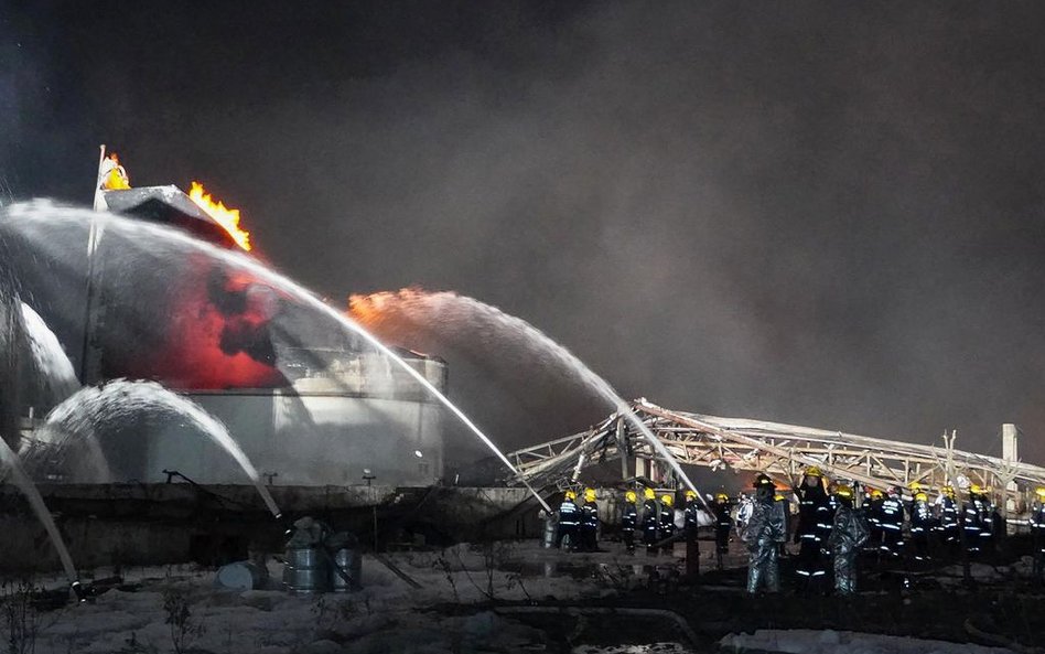 Akcja ratownicza po wybuchu na terenie Tianjiayi Chemical Company w Yancheng