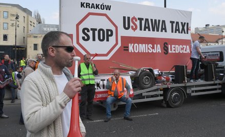 Poniedziałkowy protest taksówkarzy w Warszawie