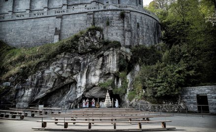 Sanktuarium w Lourdes otwiera się po kwarantannie. Z ograniczeniami