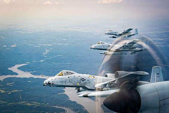 Szkolenie pilotów A-10 Thunderbolt II w Missouri, 13 sierpnia 2026 r.