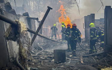 Pożar po ataku rakietowym na Odessę