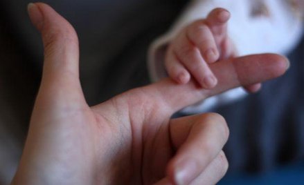 Kobiety dorabiające na urlopach macierzyńskich i wychowawczych odzyskają składki
